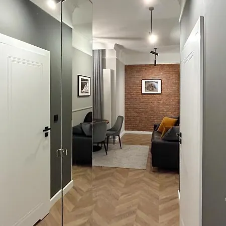 Labo Metro Mlociny Varšava